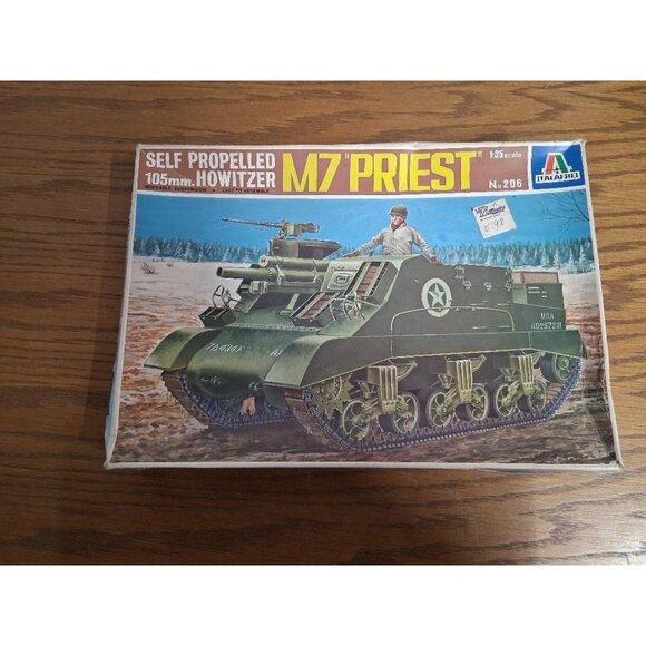 Italaerei Model Kit M7 Priest 1:35 Scale Self-Propelled 105mm Howitzer No. 206 P - Picture 1 of 9